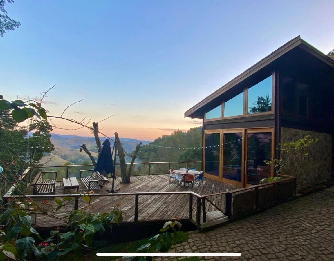 فيلا Casa De Vidro Com Vista Mantiqueira - Com Cafe E Staff Campos do Jordão المظهر الخارجي الصورة