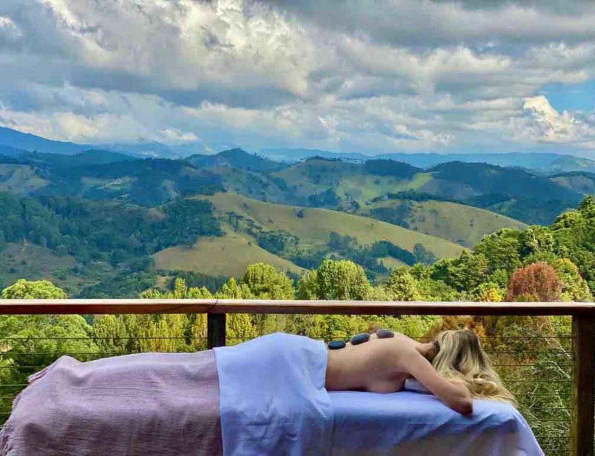 فيلا Casa De Vidro Com Vista Mantiqueira - Com Cafe E Staff Campos do Jordão المظهر الخارجي الصورة