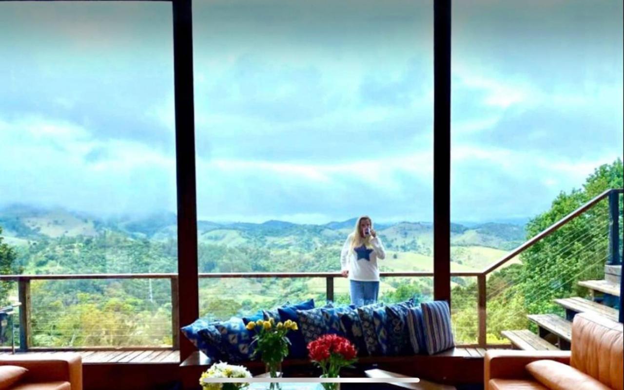فيلا Casa De Vidro Com Vista Mantiqueira - Com Cafe E Staff Campos do Jordão المظهر الخارجي الصورة